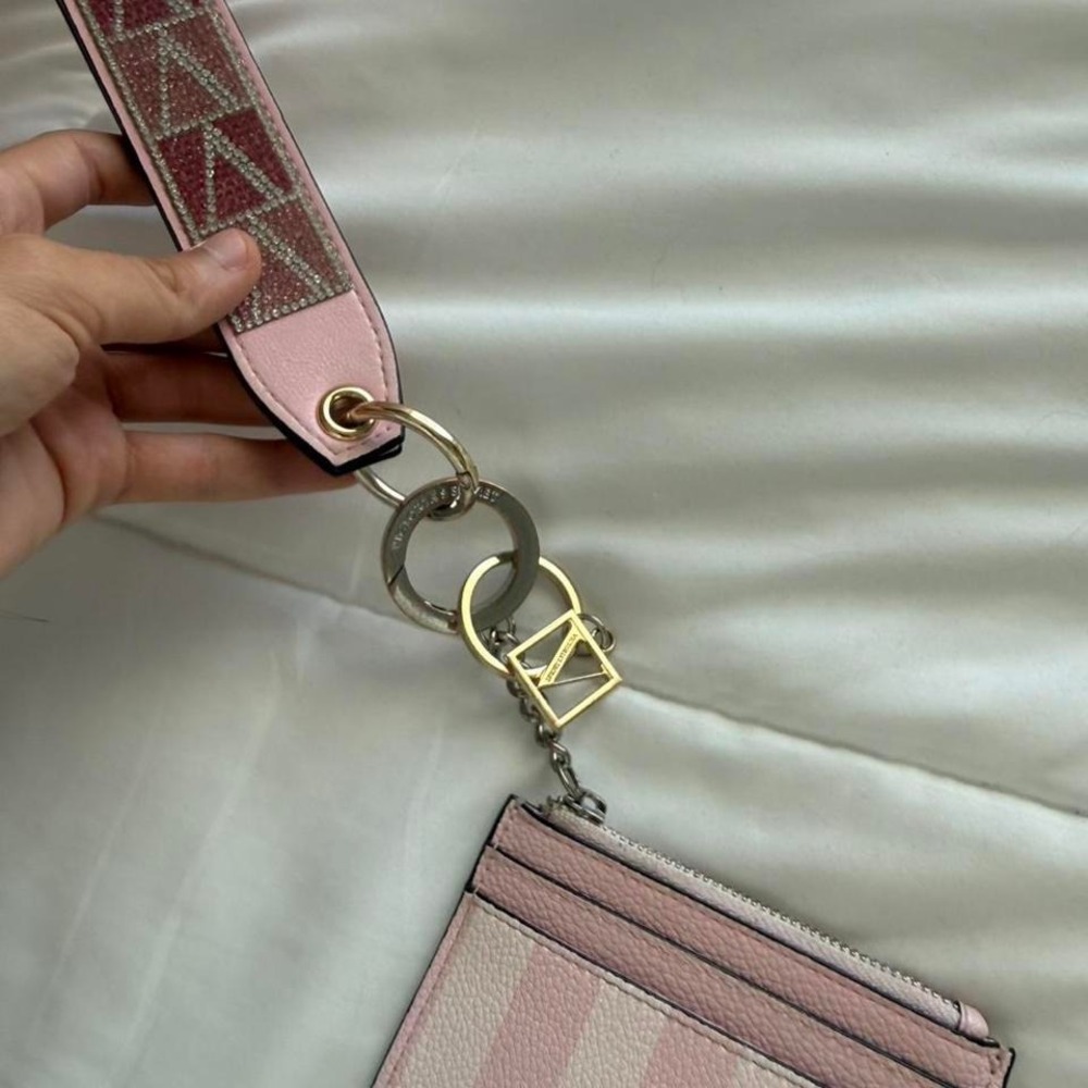 VS PINK bling wallet keychain - Picture 3 of 7